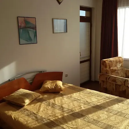 Sveti Georgi בית הארחה