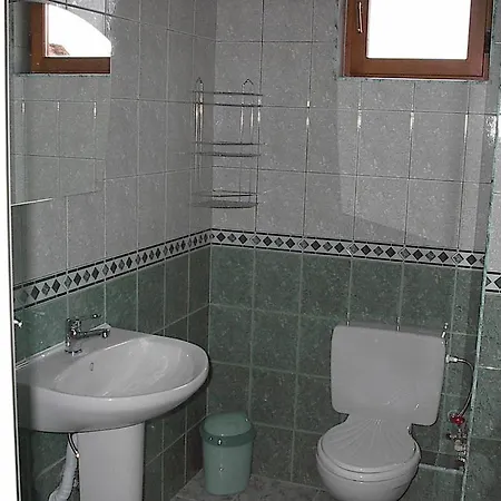 Sveti Georgi בית הארחה